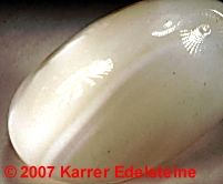 Achat,wei�,Edelstein,Heilstein,Mineral,Wirkung,Anwendung,Bedeutung,Heilwirkung,Sternzeichen,Wasser,Essenz,aufladen,laden,entladen