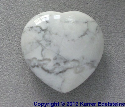 Magnesit Kuschelherz. Herz fr 5,95 Euro. - Edelstein Mineral Heilstein kaufen