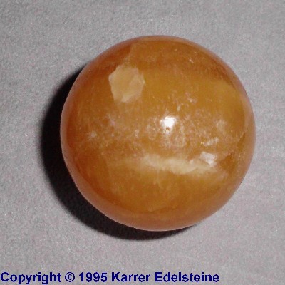 Orangencalcit Kugel, 40 mm Durchmesser